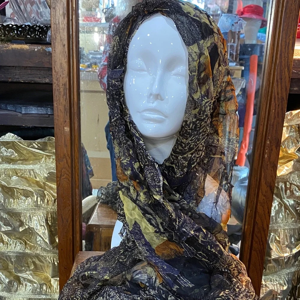 Lightweight Printed Scarf  6ft x 37 inch